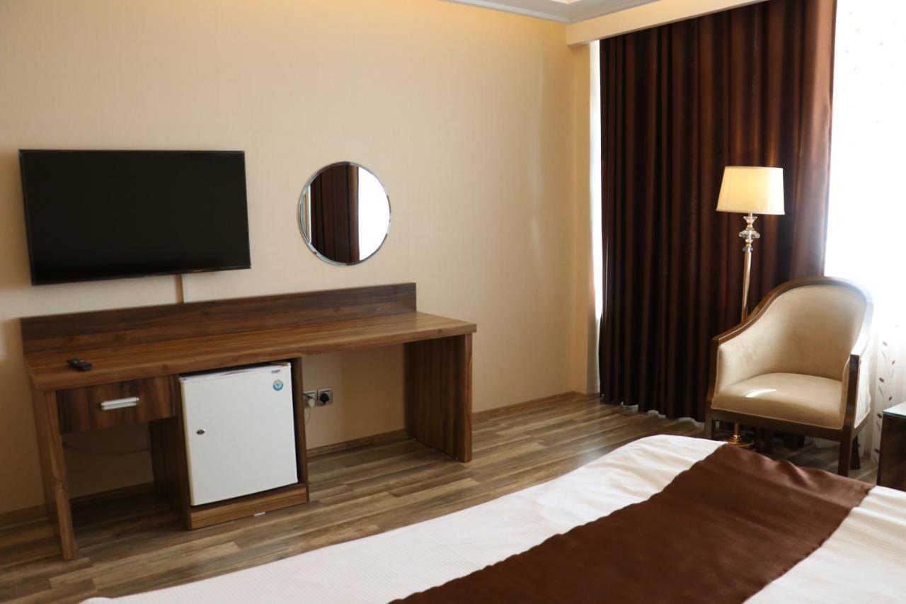 Resort & Hotel Intercontinental Kabul Exterior foto